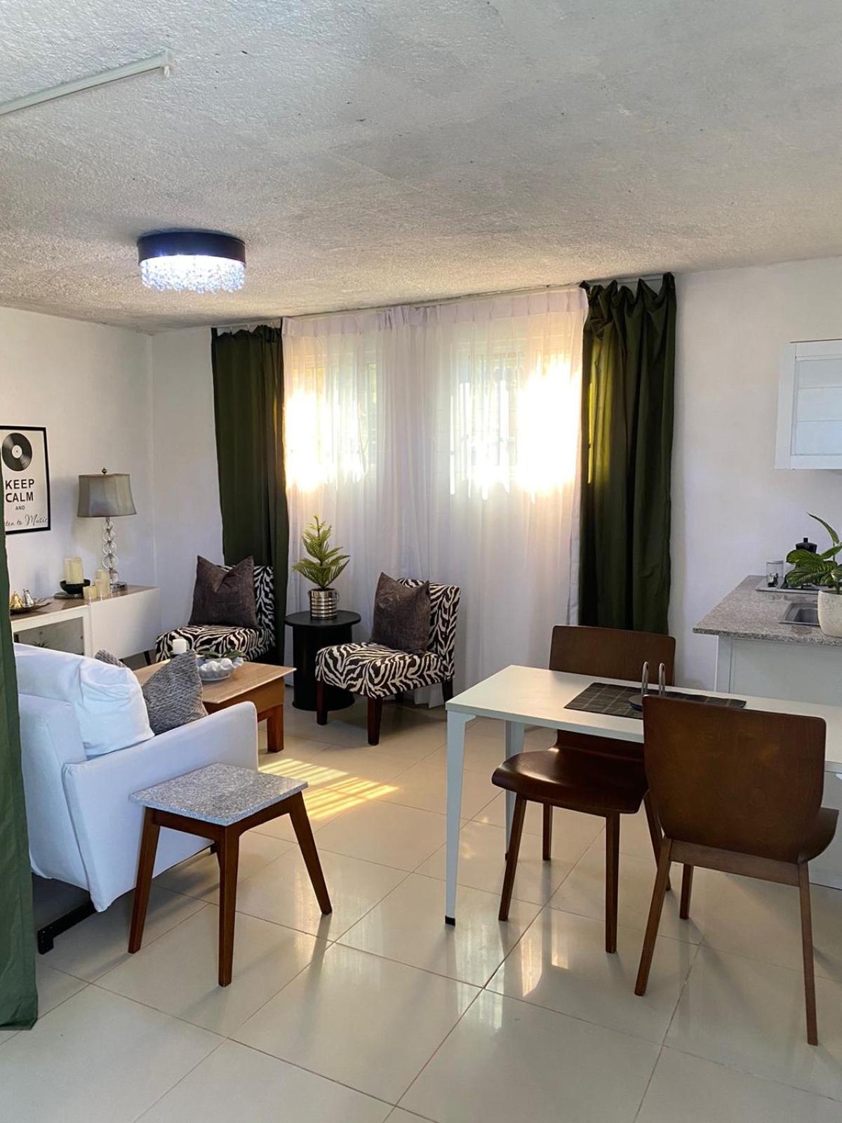 Blessed House "Aeropuerto " Apartman Monte Adentro  Kültér fotó
